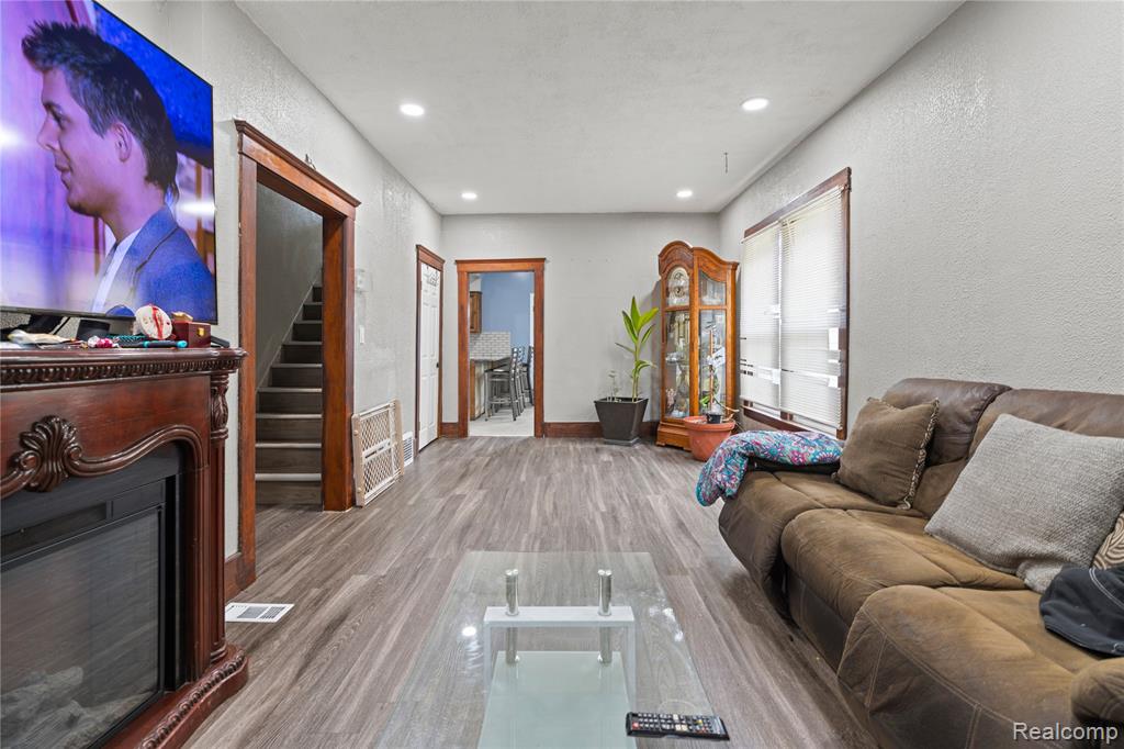 7821 Navy Street, Detroit, MI 48209 — Photo 9