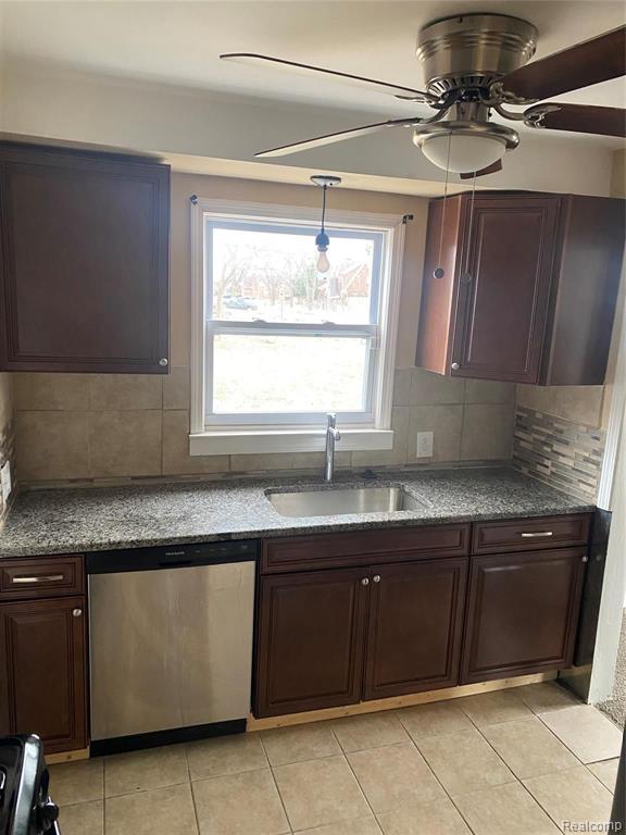 4826 NOTTINGHAM Road, Detroit, MI 48224 — Photo 4