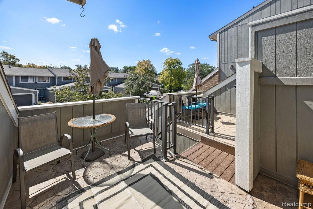 886 Yorktown Court, Northville, MI 48167 — Photo 8
