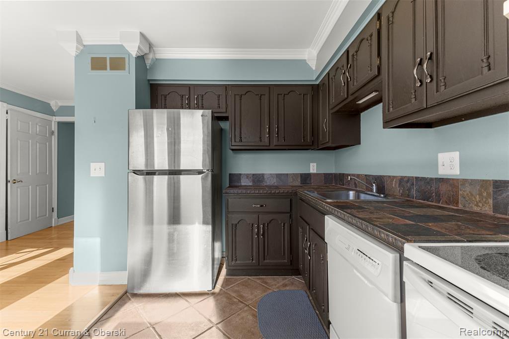 16685 Rudgate Street, Southgate, MI 48195 — Photo 19