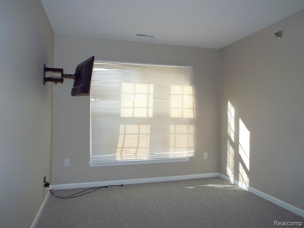 4202 TEAL Lane, Walled Lake, MI 48390 — Photo 19