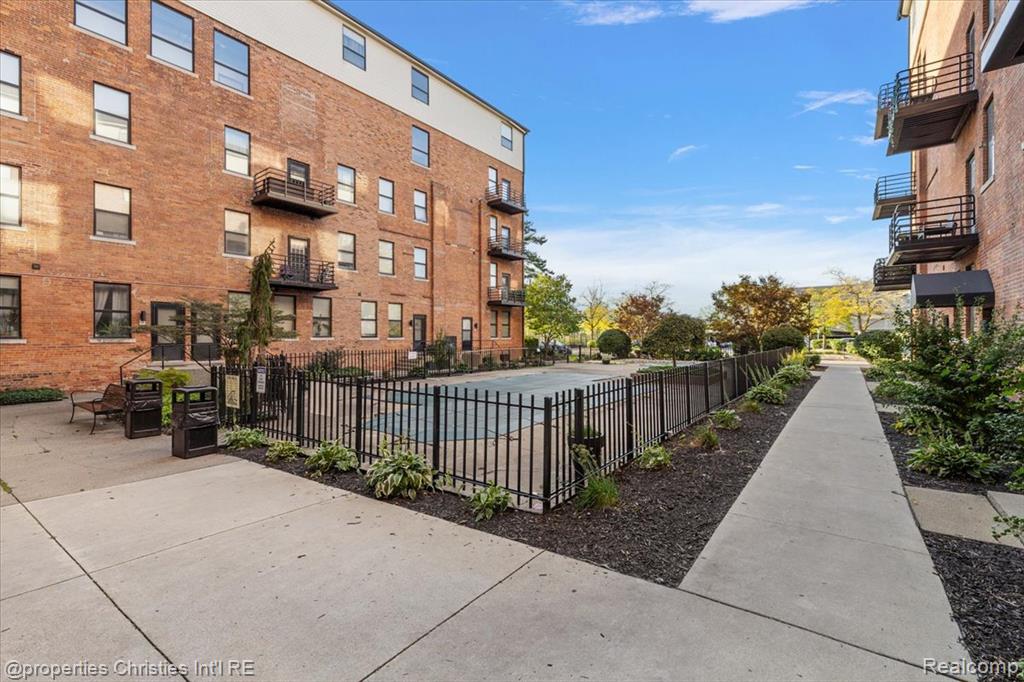 6533 E Jefferson Avenue, 307, Detroit, MI 48207 — Photo 28