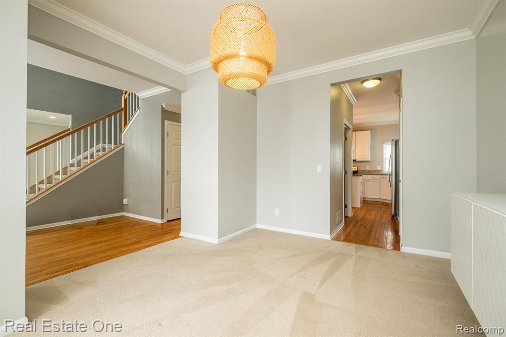 1092 CHESTNUT Lane, South Lyon, MI 48178 — Photo 25