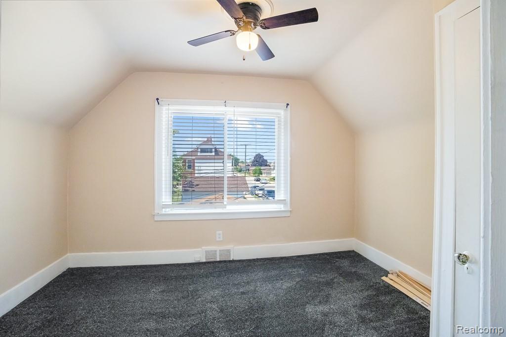4663 Mead Street N, Dearborn, MI 48126 — Photo 52