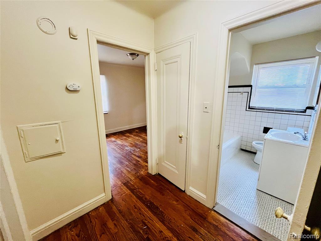 16811 Manor Street, Detroit, MI 48221 — Photo 7