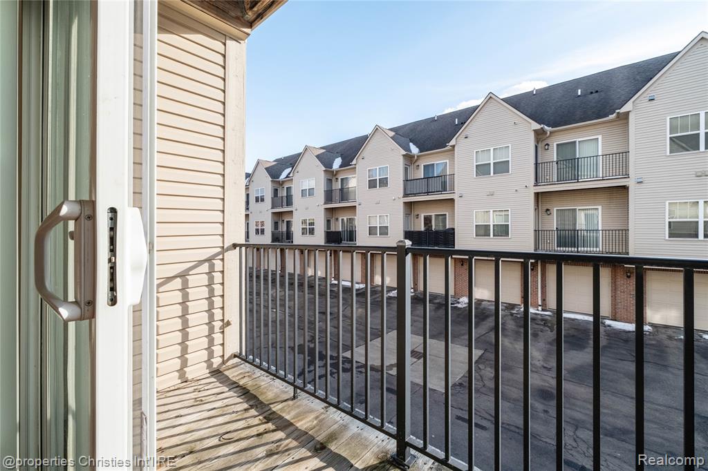 25558 Portico Lane, Novi, MI — Photo 25