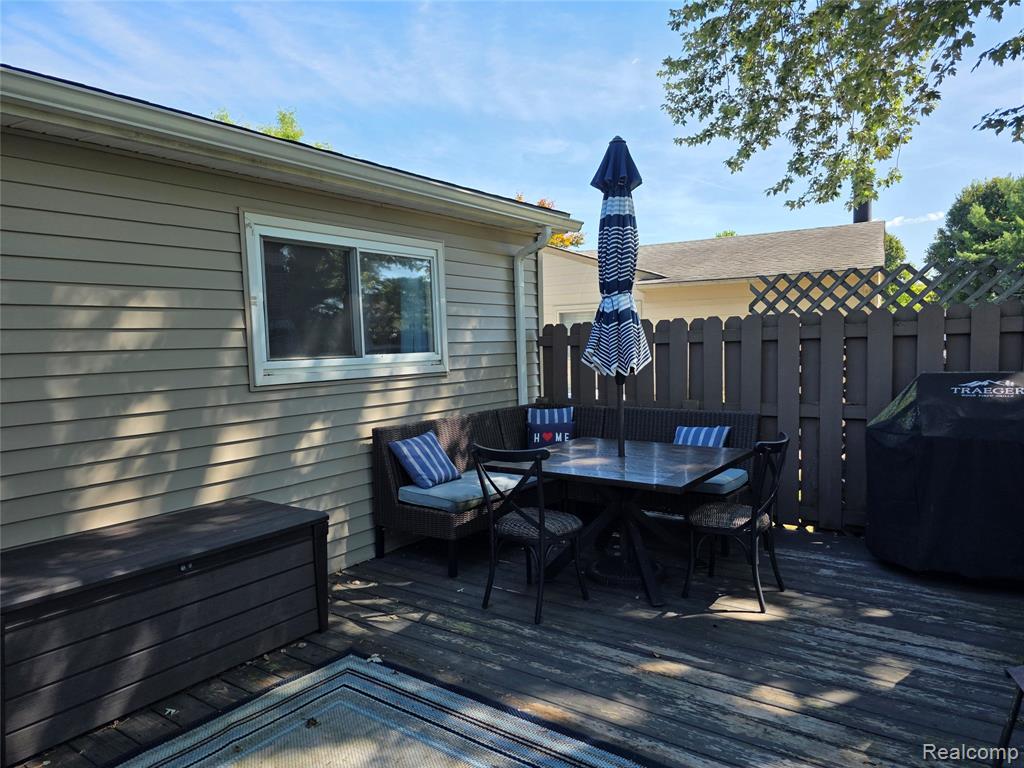 397 University Avenue, South Lyon, MI 48178 — Photo 29