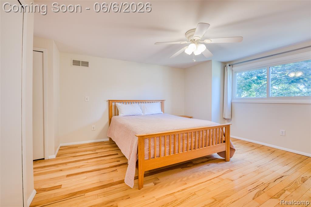 36275 Congress Road, Farmington, MI 48335 — Photo 26
