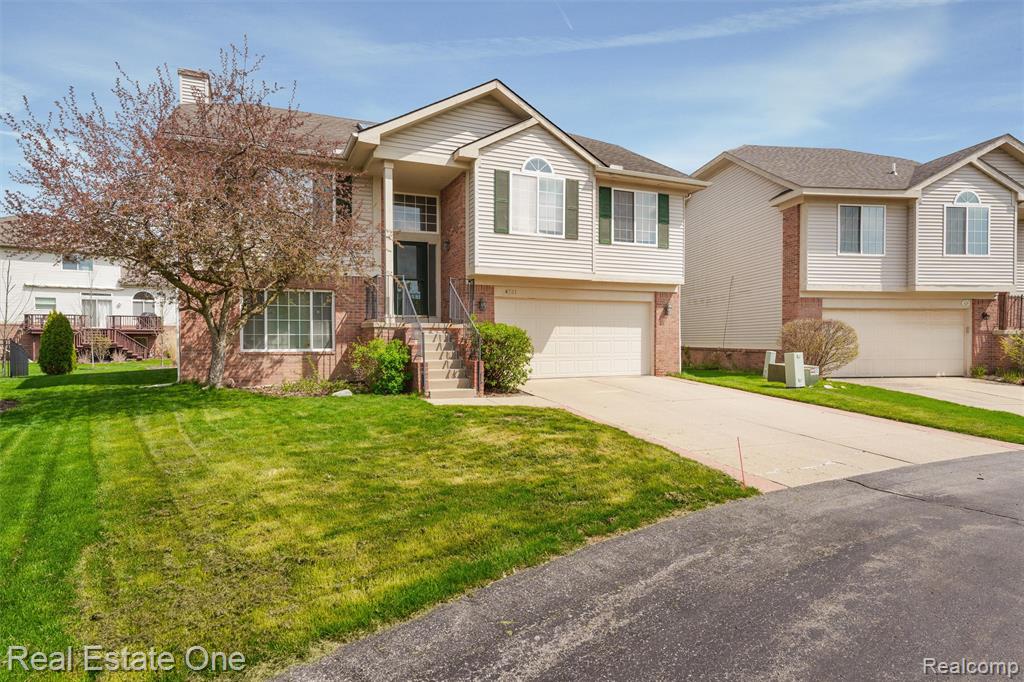 4721 Carrington Drive, Rochester, MI 48306 — Photo 3