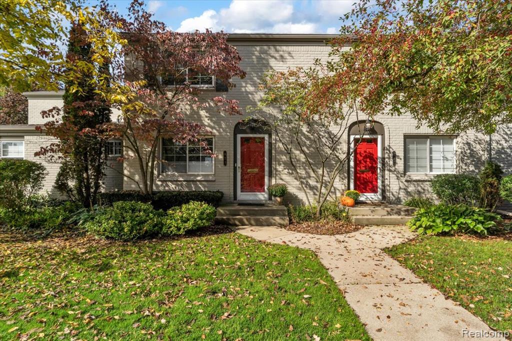 621 Graefield Court, Birmingham, MI 48009