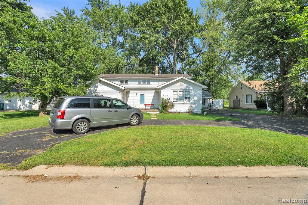 5706 Cardwell Street, Garden City, MI — Photo 3