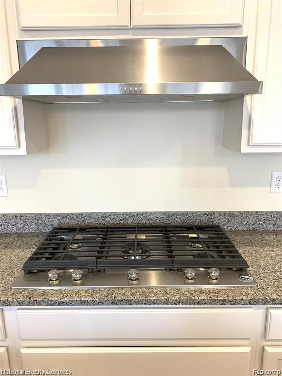 43683 Chancellor Lane, Novi, MI — Photo 11