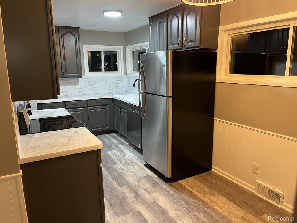 4445 OAKVISTA Avenue, Clarkston, MI — Photo 5