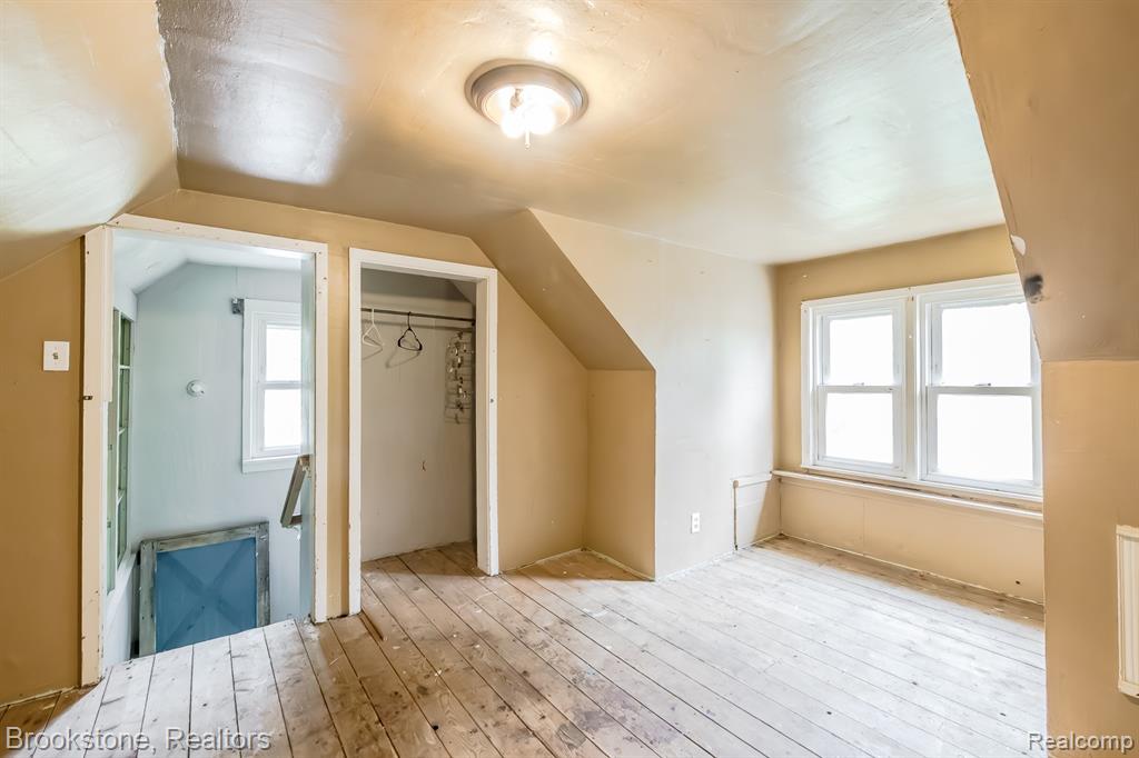 725 E Sherman Street, Holly, MI 48442 — Photo 32
