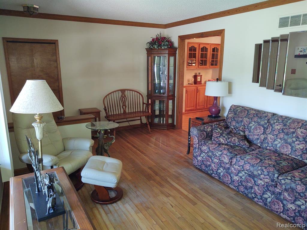 7460 FLICKINGER Drive, Shelby Twp, MI 48317 — Photo 12