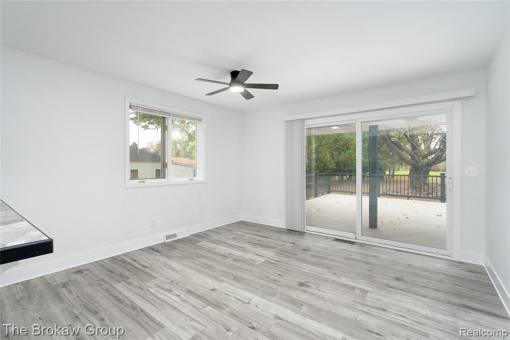736 N Main Street, Almont, MI 48003 — Photo 24