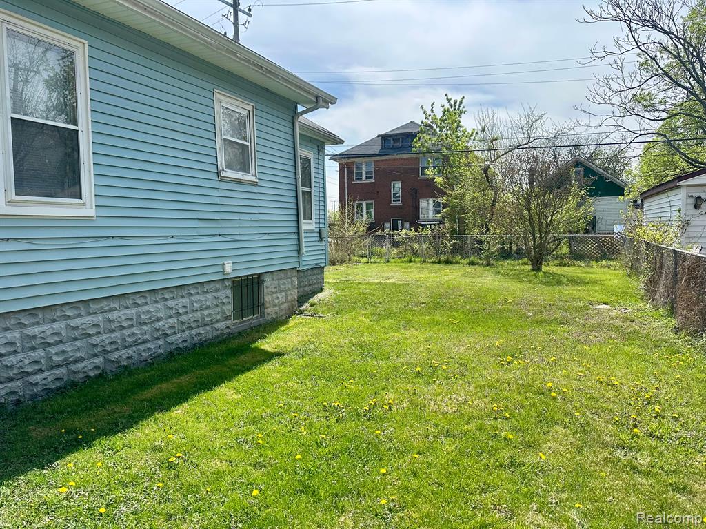 9715 YOSEMITE Street, Detroit, MI 48204 — Photo 14