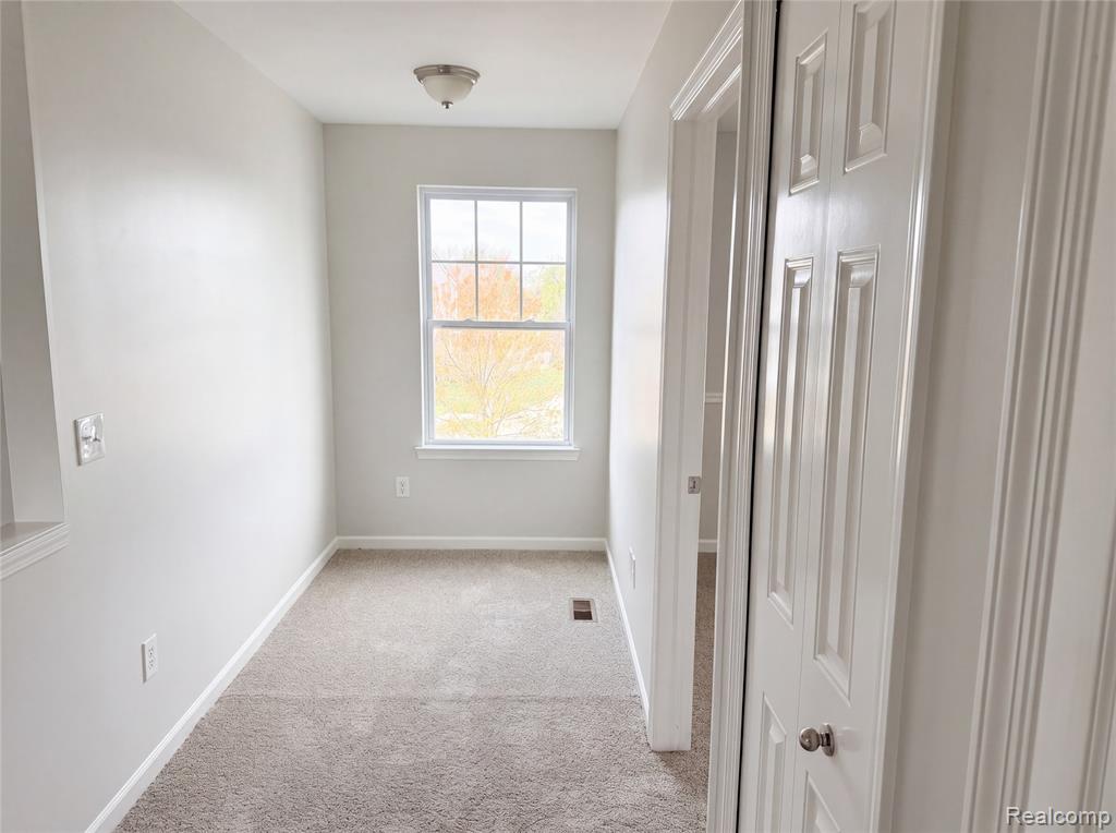 42824 Greystone Drive, Sterling Heights, MI 48313 — Photo 16