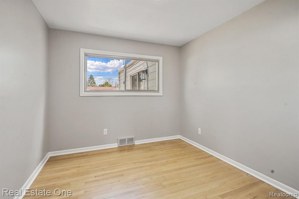 462 GILMAN Street, Garden City, MI — Photo 15