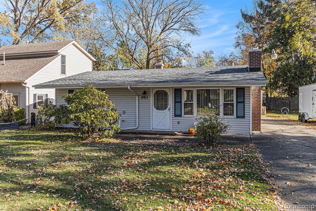 941 Marvell Place, Waterford, MI 48327 — Photo 15