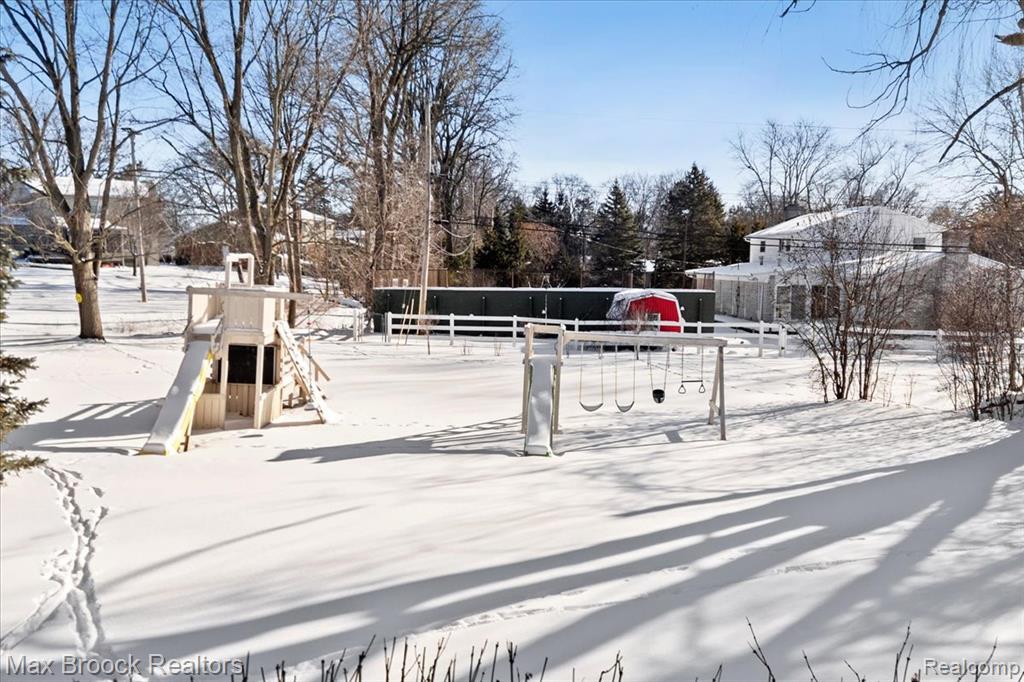 412 Shellbourne Drive, Rochester Hills, MI 48309 — Photo 44