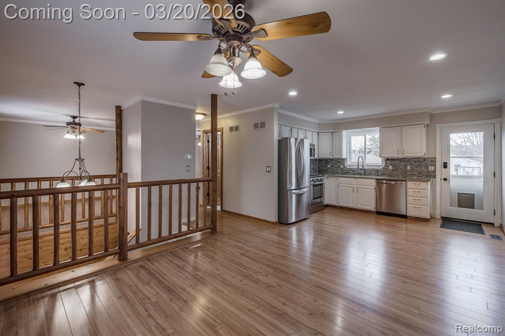 7691 Bridge Road, Waterford, MI 48329 — Photo 9