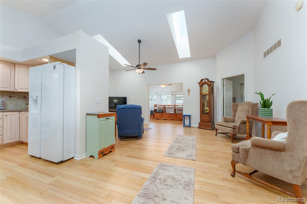 159 Addison Circle, Fowlerville, MI 48836 — Photo 6