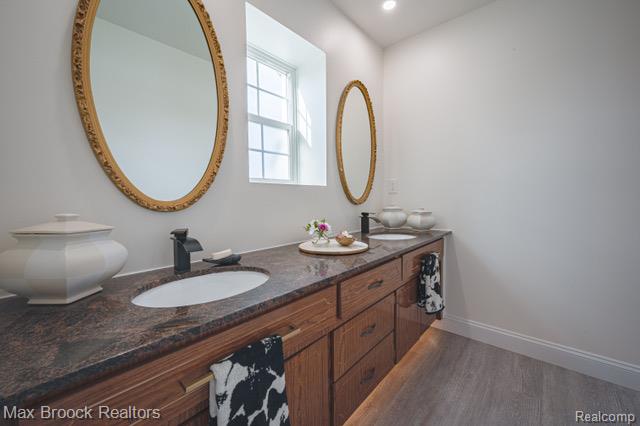 81 Stratford Lane, Rochester Hills, MI 48309 — Photo 21