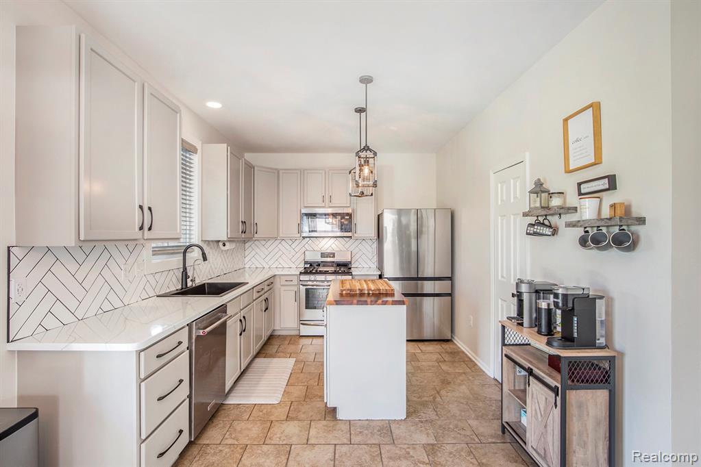 994 Chelsea Boulevard, Oxford, MI 48371 — Photo 11