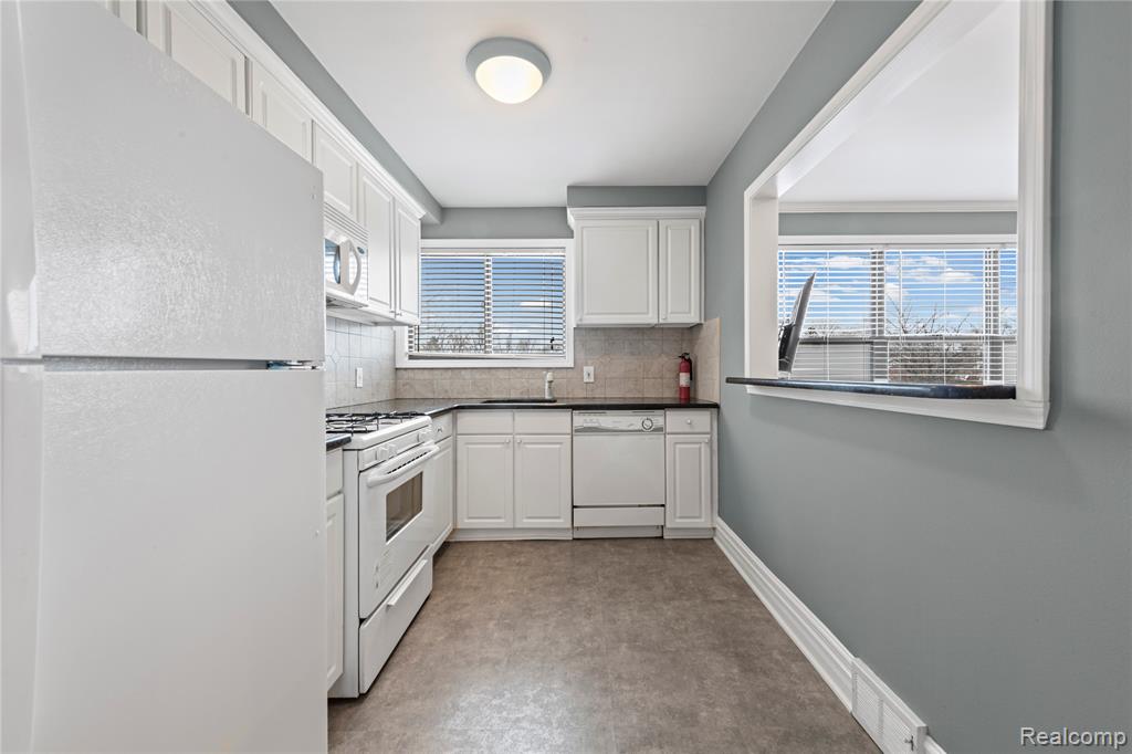 25777 Woodward Avenue, 204, Royal Oak, MI 48067 — Photo 7