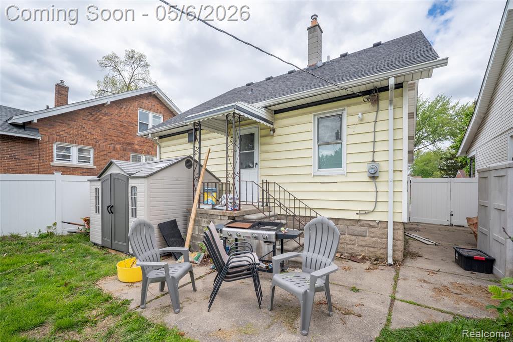 7276 Engleman, Center Line, MI 48015 — Photo 16