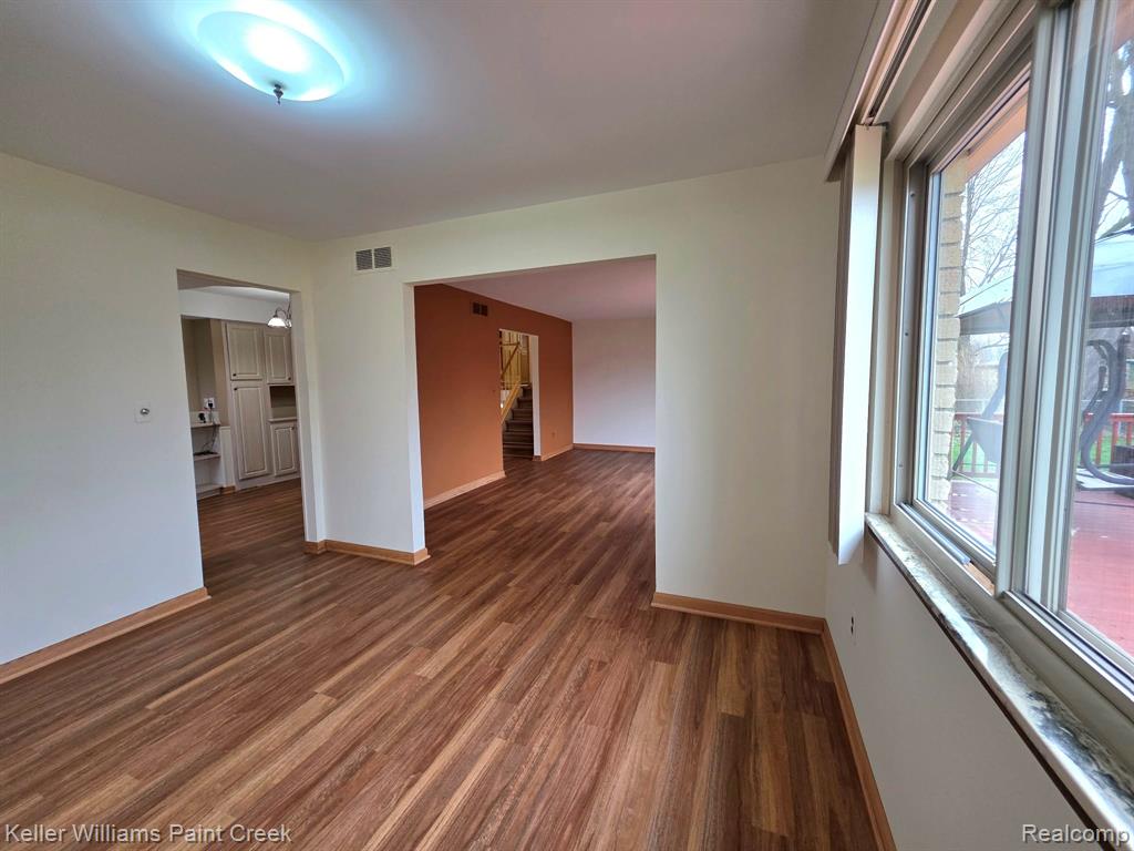 4714 Pickwick Drive, Sterling Heights, MI 48310 — Photo 9