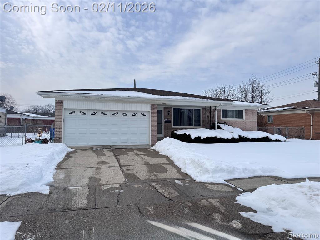 32851 Rugby Drive, Warren, MI 48088 — Photo 2