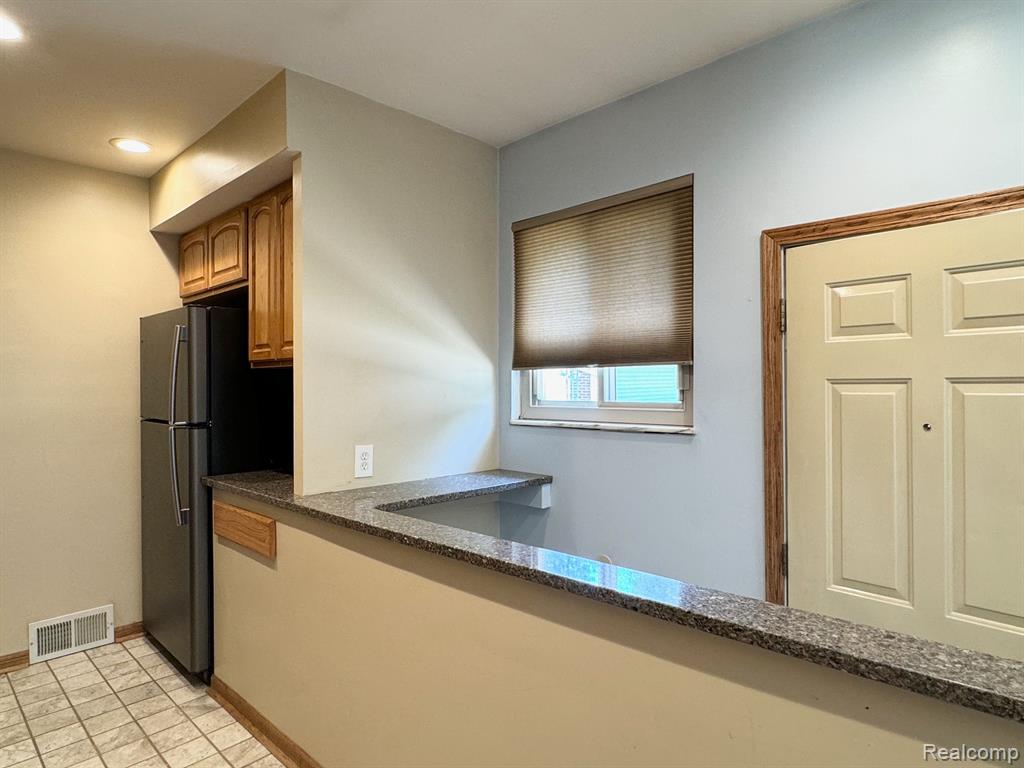 8126 Mills Street, Taylor, MI 48180 — Photo 15