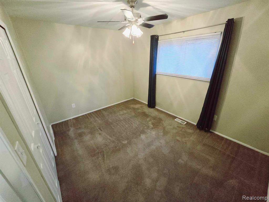 438 N HANLON Street, Westland, MI — Photo 11