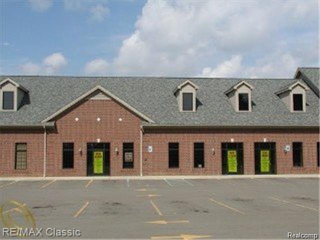 672 N MILFORD RD Road, Highland, MI — Photo 19
