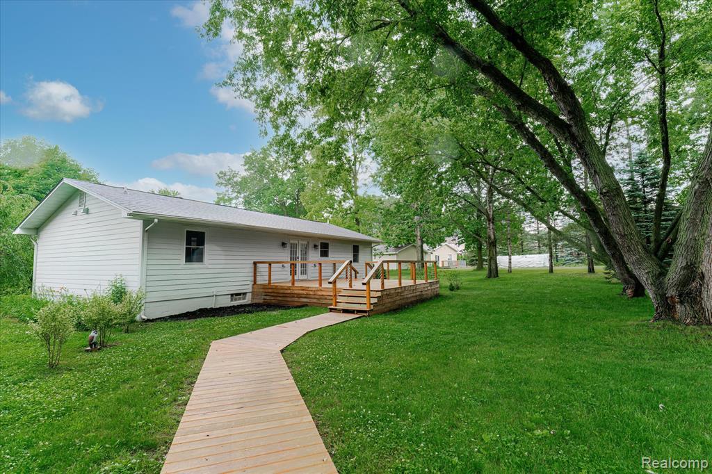 4072 Mill Lake Road, Lake Orion, MI — Photo 25