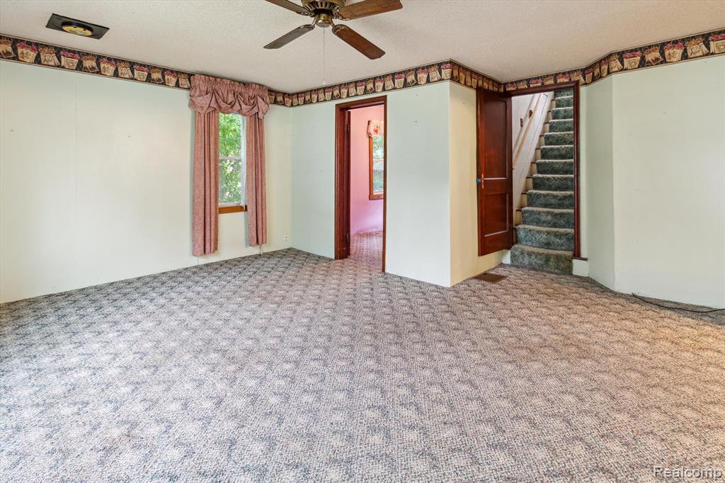 4415 Central Street, Columbiaville, MI 48421 — Photo 4