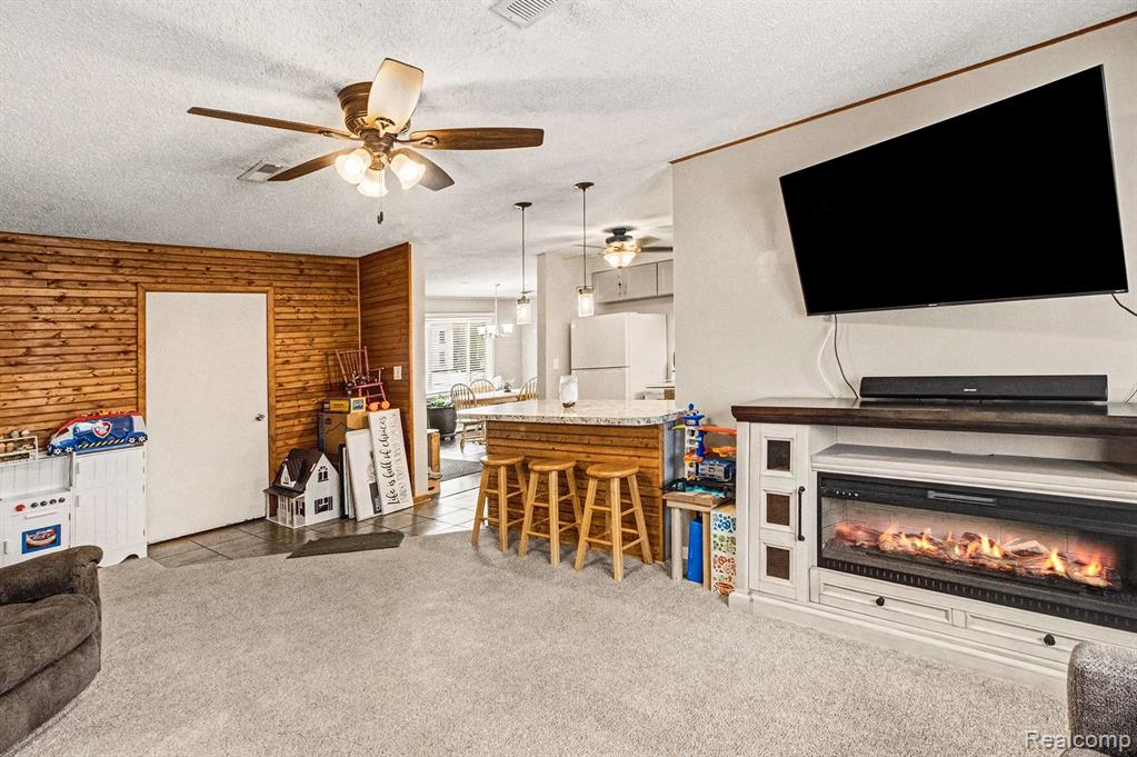 5380 Pontiac Lake Road, Waterford, MI 48327 — Photo 4