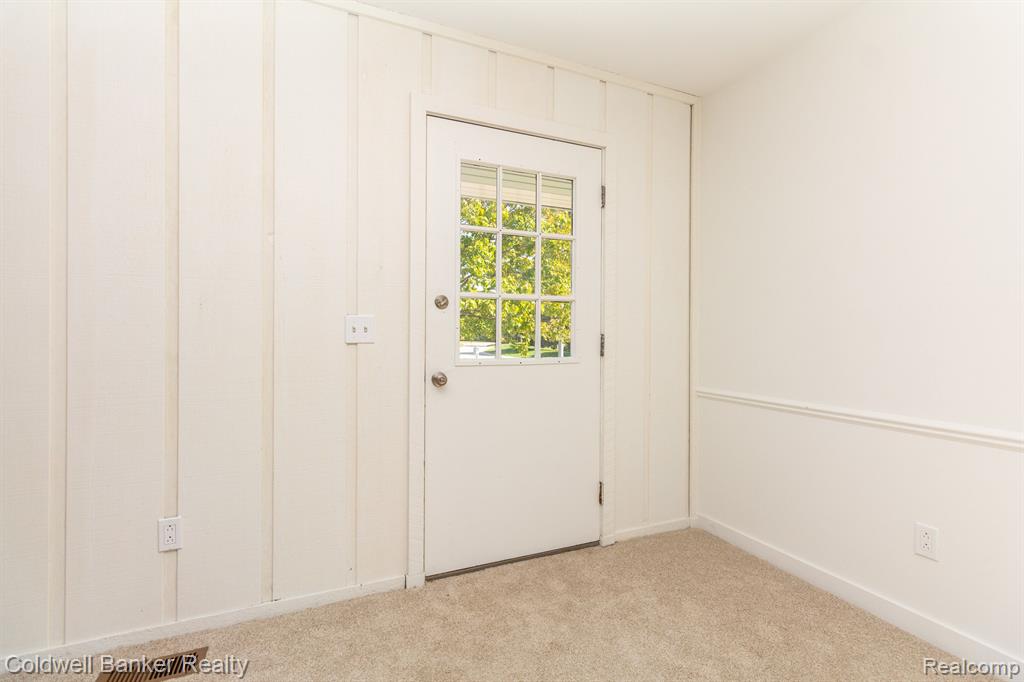23793 STONEHENGE, Novi, MI — Photo 7