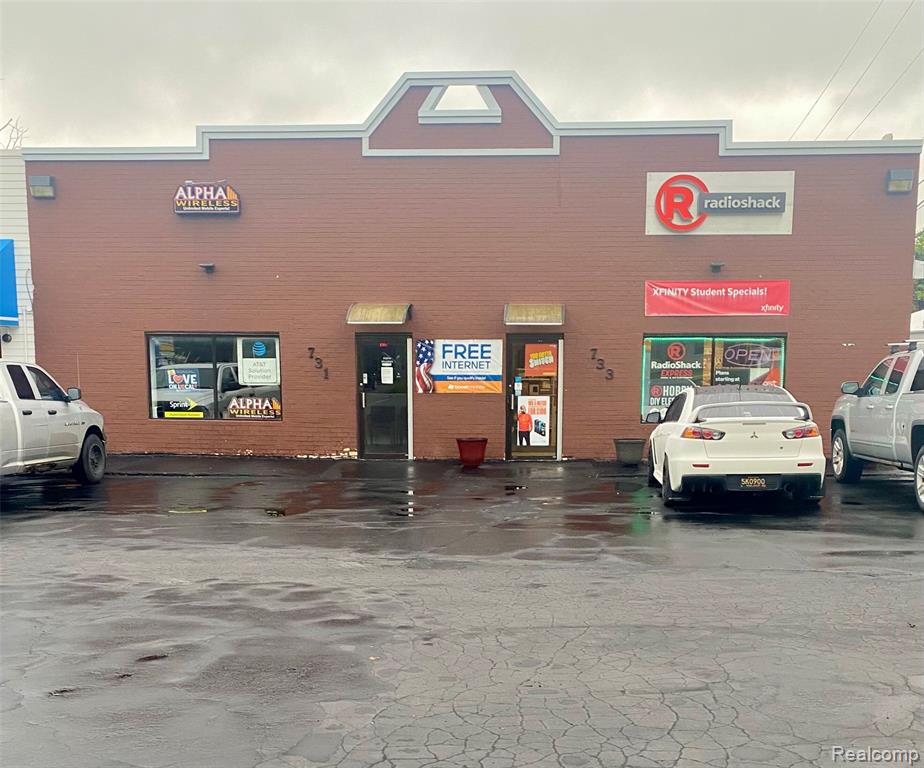 939 E Fulton Street, Grand Rapids, MI, 49503