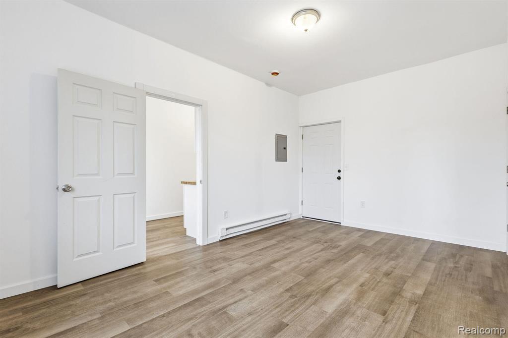 3295 Rochester Street - Photo 5