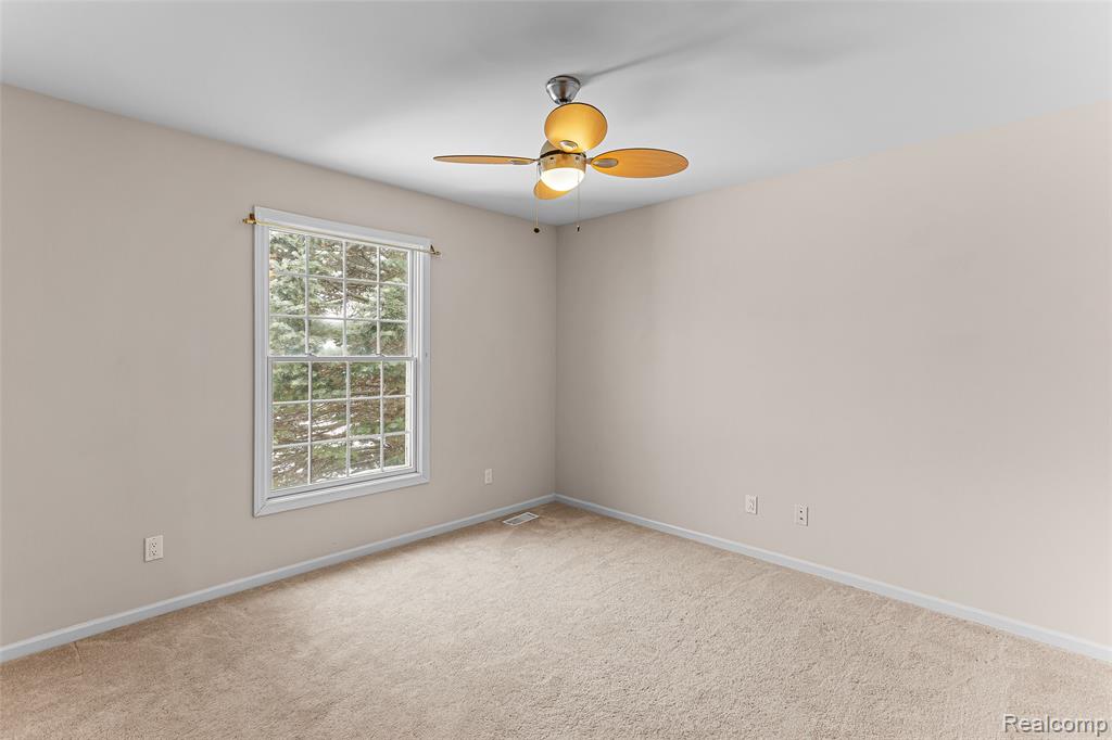 7567 WINDGATE Circle, West Bloomfield, MI 48323 — Photo 33