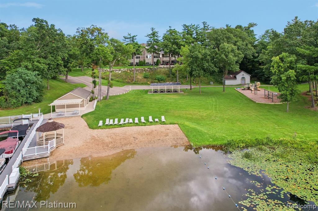 4663 Huntington Drive, Brighton, MI 48116 — Photo 43