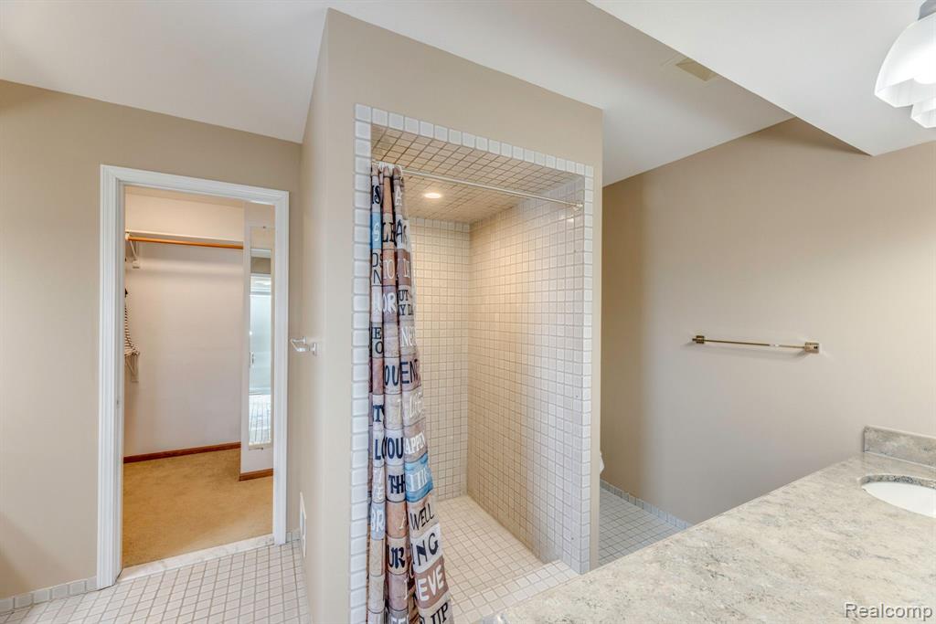 7374 FLAMINGO Street, Clay, MI 48001 — Photo 35