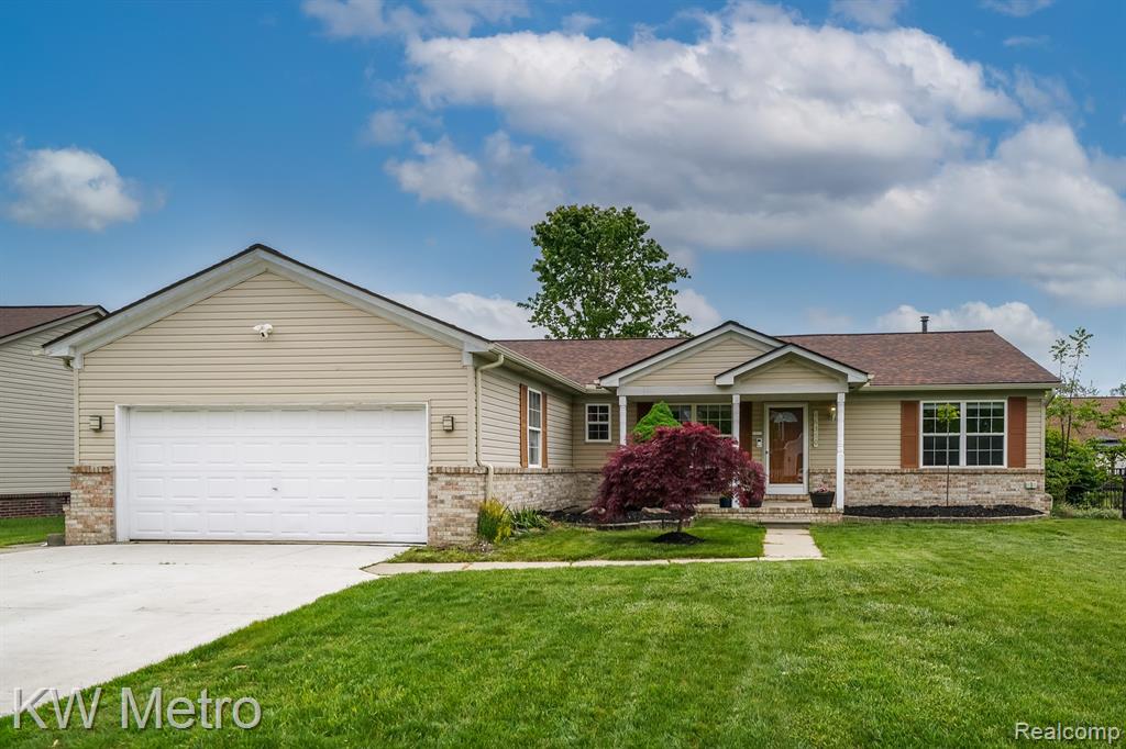 46350 JASMINE, Chesterfield, MI 48047 — front exterior