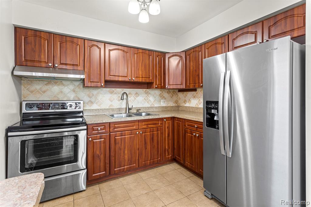 6547 Colonial Street, Dearborn Heights, MI 48127 — Photo 11