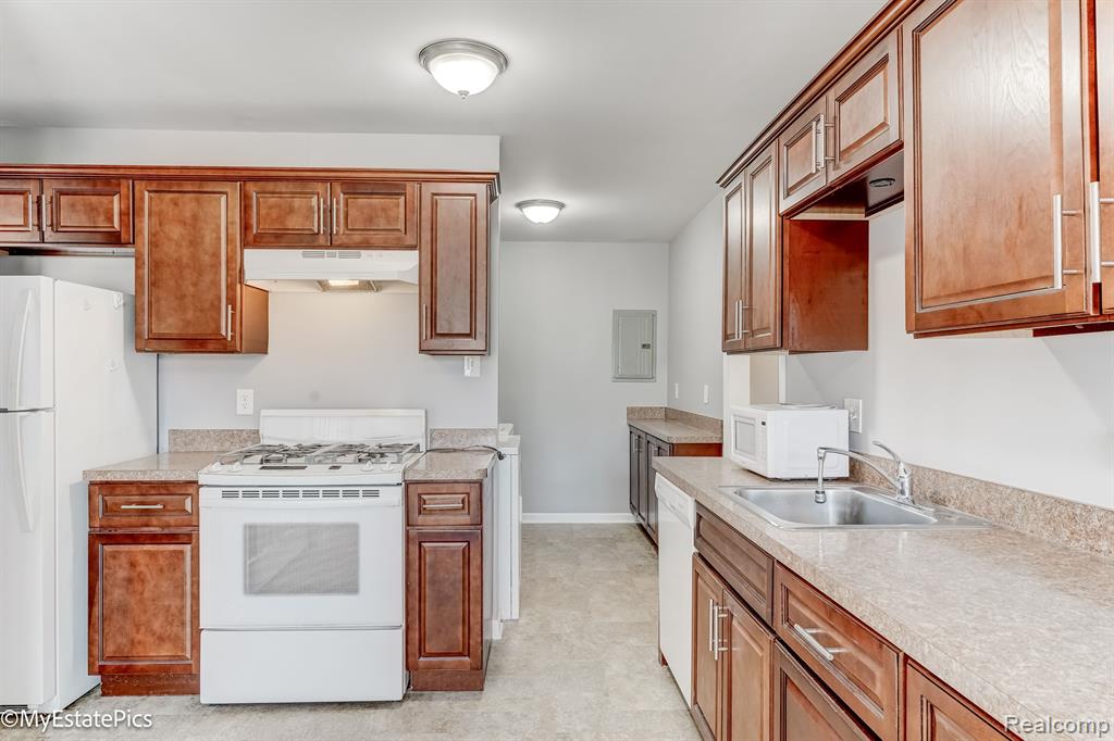 547 S Hawthorne Street, Westland, MI 48186 — Photo 41