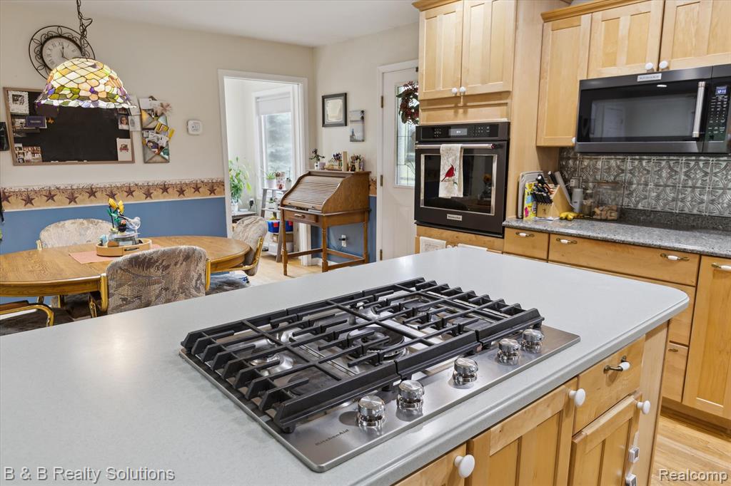2264 Dodds Road, North Branch, MI 48461 — Photo 14