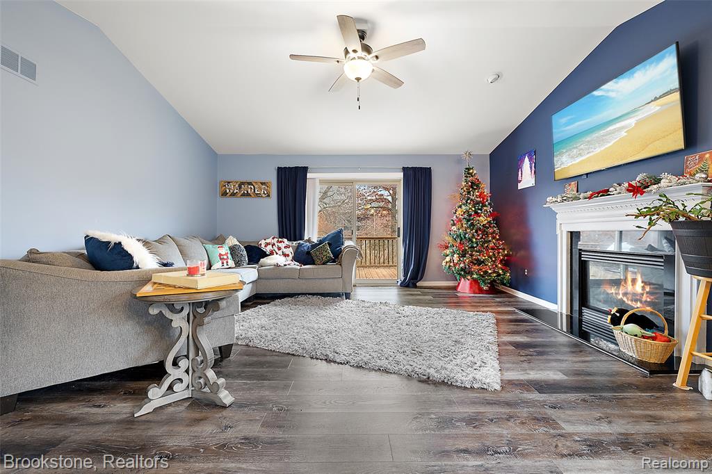 74168 Madison Street, Armada, MI — Photo 6